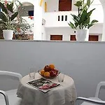 Aparthotel Vasilikos Naxos City